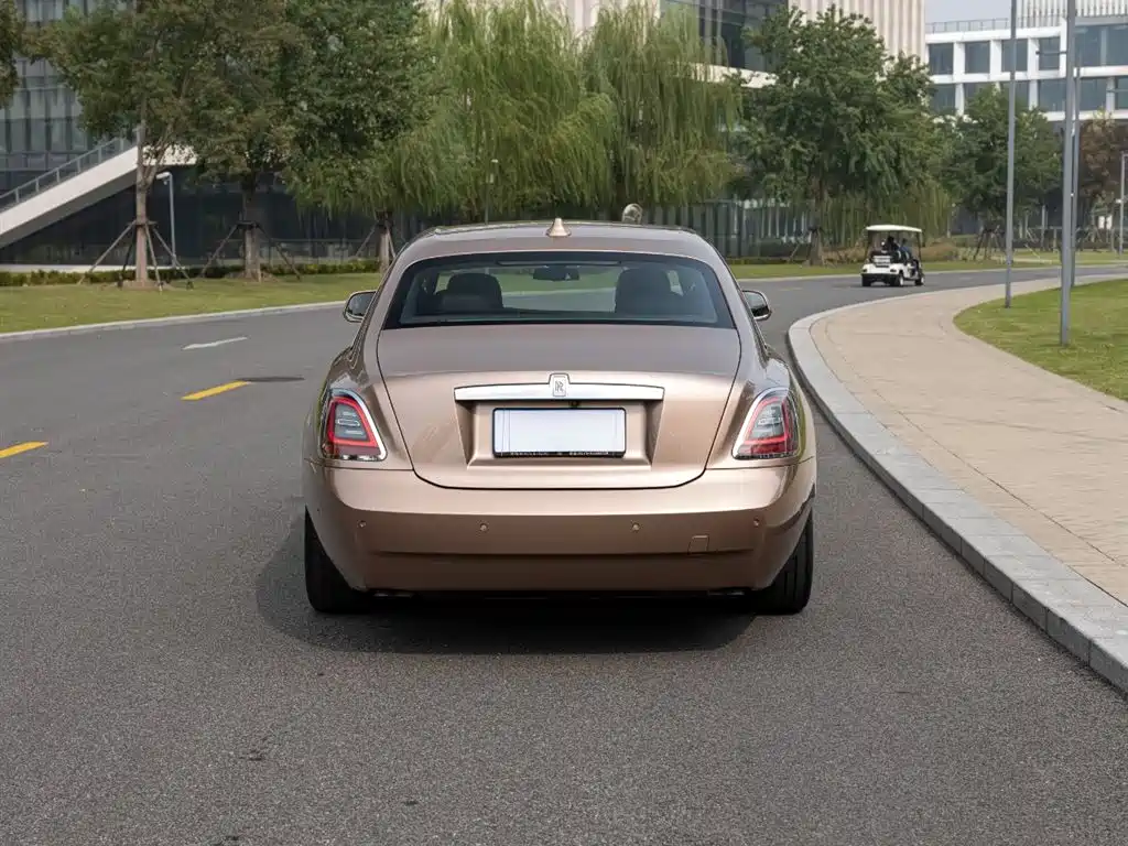 Ghost 2021 6.7T long wheelbase version купить на сайте DeffCars
