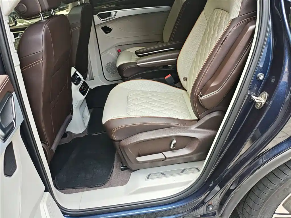 Lanjing 2022 380TSI four-wheel drive flagship Shengjing Edition 6 seats купить на сайте DeffCars