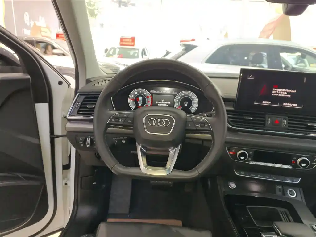 Audi Q5L 2022 facelift 40T luxury and dynamic model купить на сайте DeffCars
