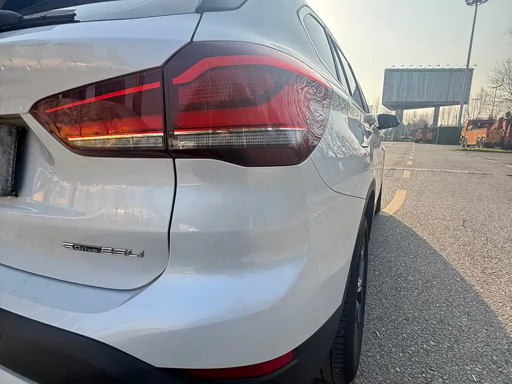 BMW X1 2022 sDrive25Li Leading Model купить на сайте DeffCars