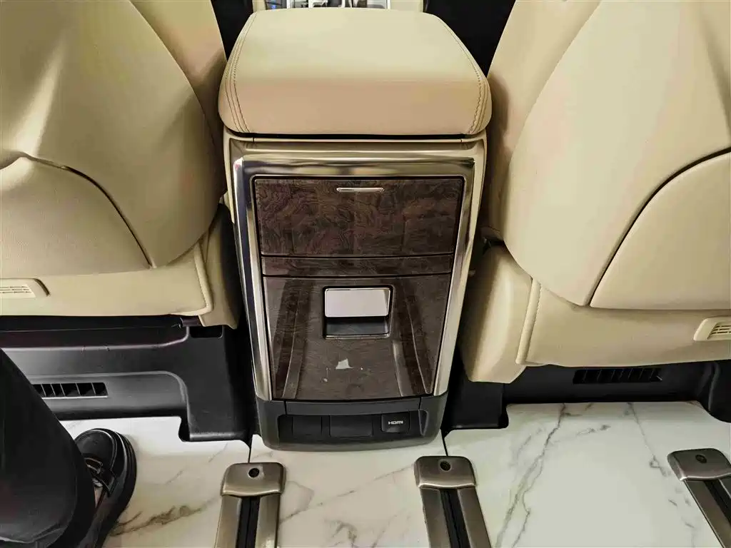 Wilfa 2020 Shuangqing 2.5L HV Premium Edition купить на сайте DeffCars