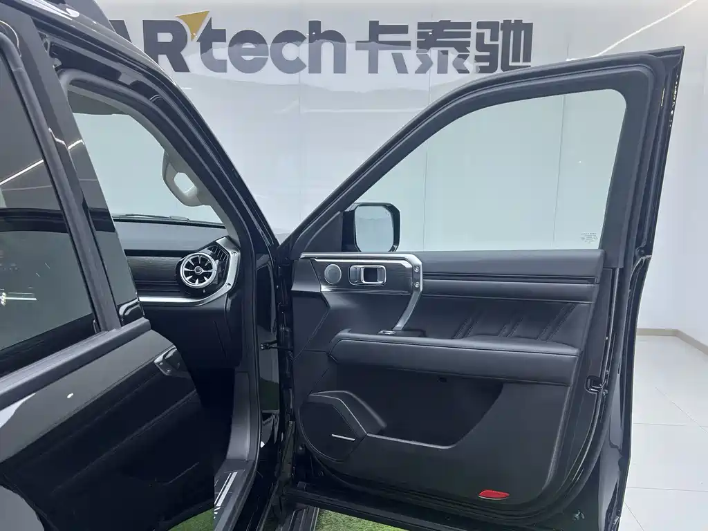Tank 400 New Energy 2026 Hi4-T Smart Edition купить на сайте DeffCars