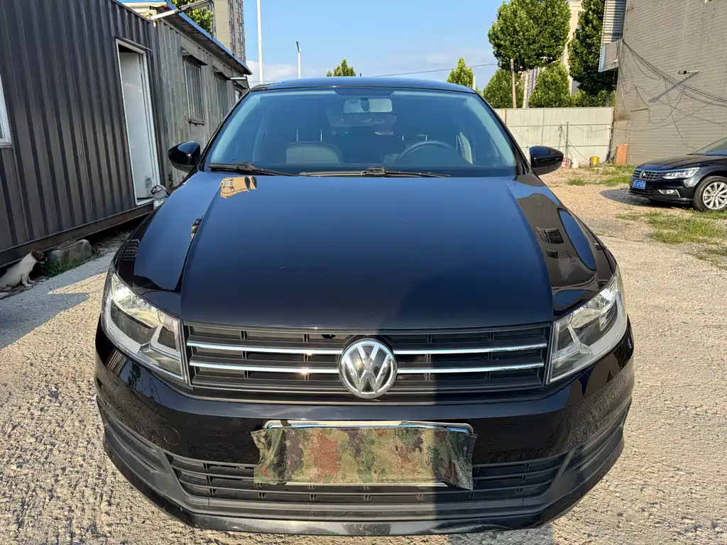 SANTANA 2016 1.4L Manual Fashion Edition купить на сайте DeffCars