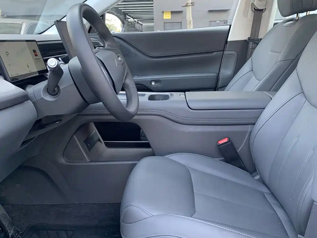 Xpeng G6 2025 model 625 long battery life Max flagship version купить на сайте DeffCars