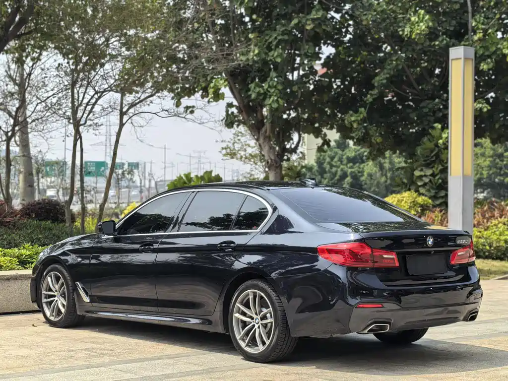 BMW 5 Series 2020 525Li M Sports Package купить на сайте DeffCars