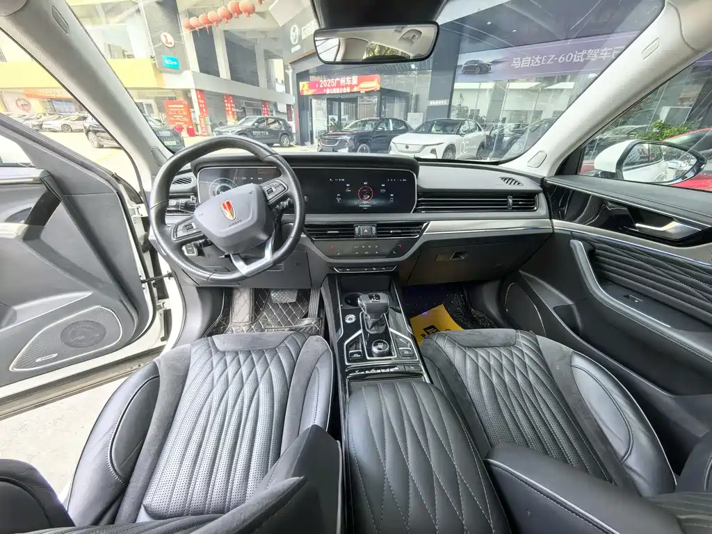 Hongqi HS5 2022 2.0T Zhilian Qixiang four-wheel drive version купить на сайте DeffCars