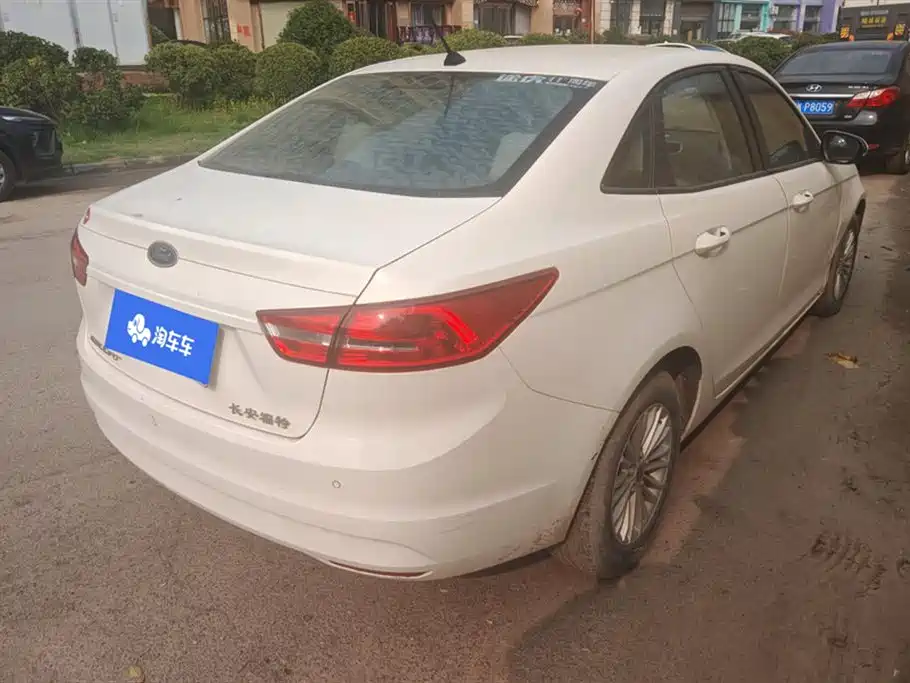 Escort 2017 facelift 1.5L automatic comfort model купить на сайте DeffCars