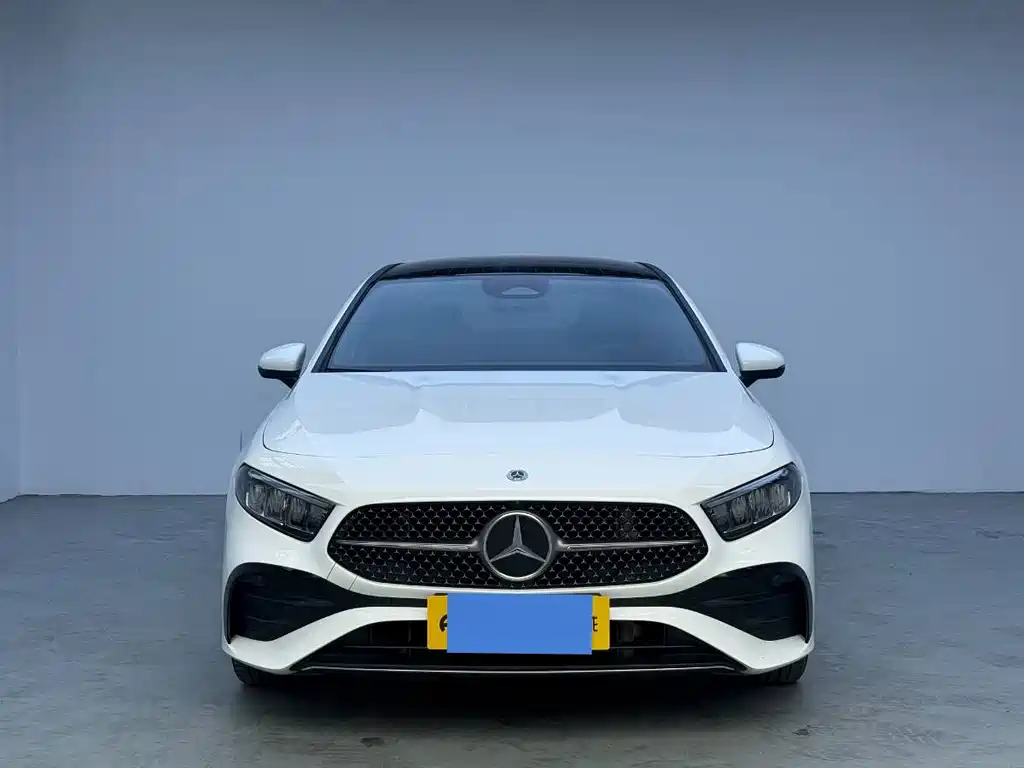 Mercedes-Benz A-Class 2024 A 200 L Fashion купить на сайте DeffCars