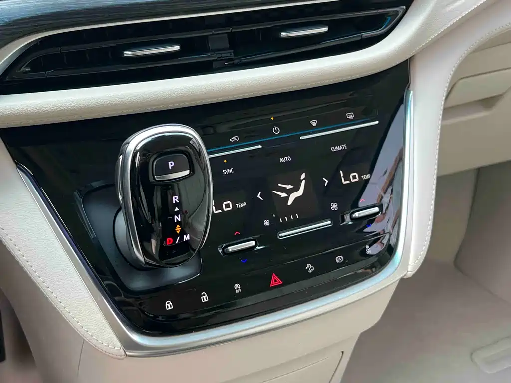Buick GL8 2020 Avenir Six-seater Xianli Edition купить на сайте DeffCars