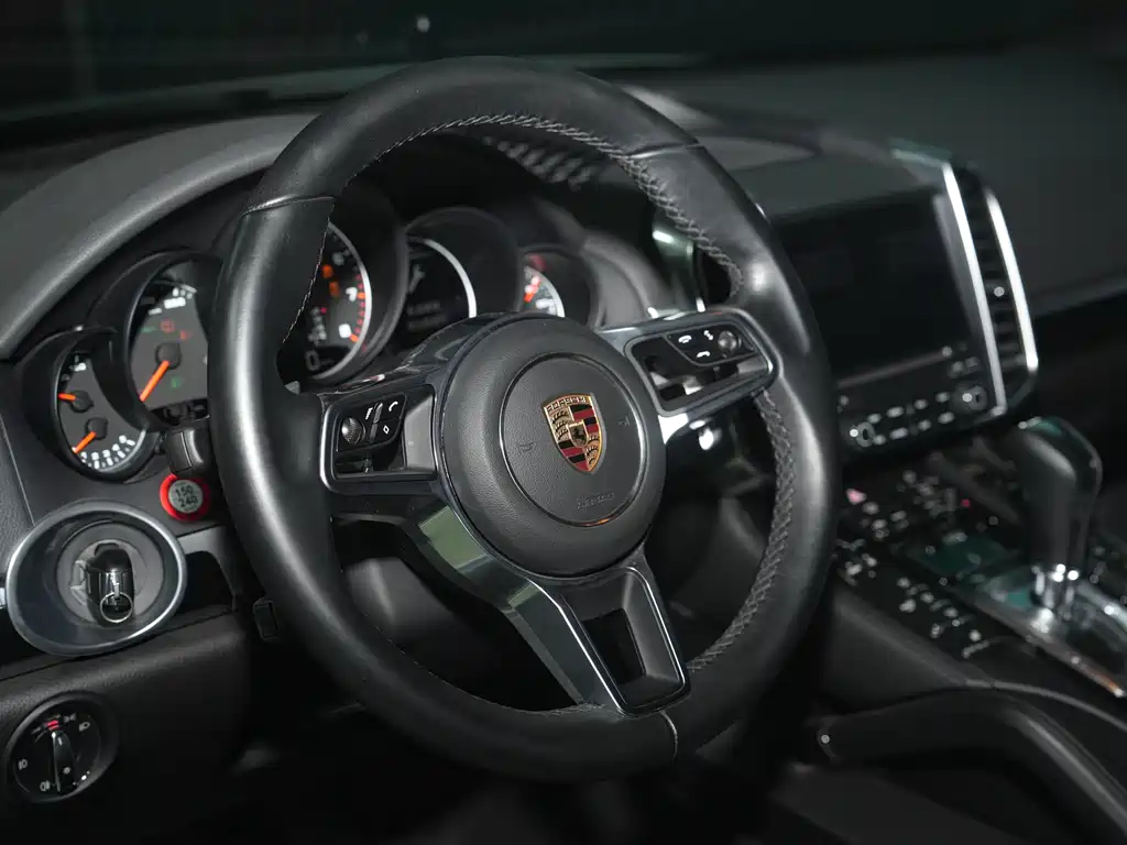 Cayenne 2016 Cayenne 3.0T купить на сайте DeffCars