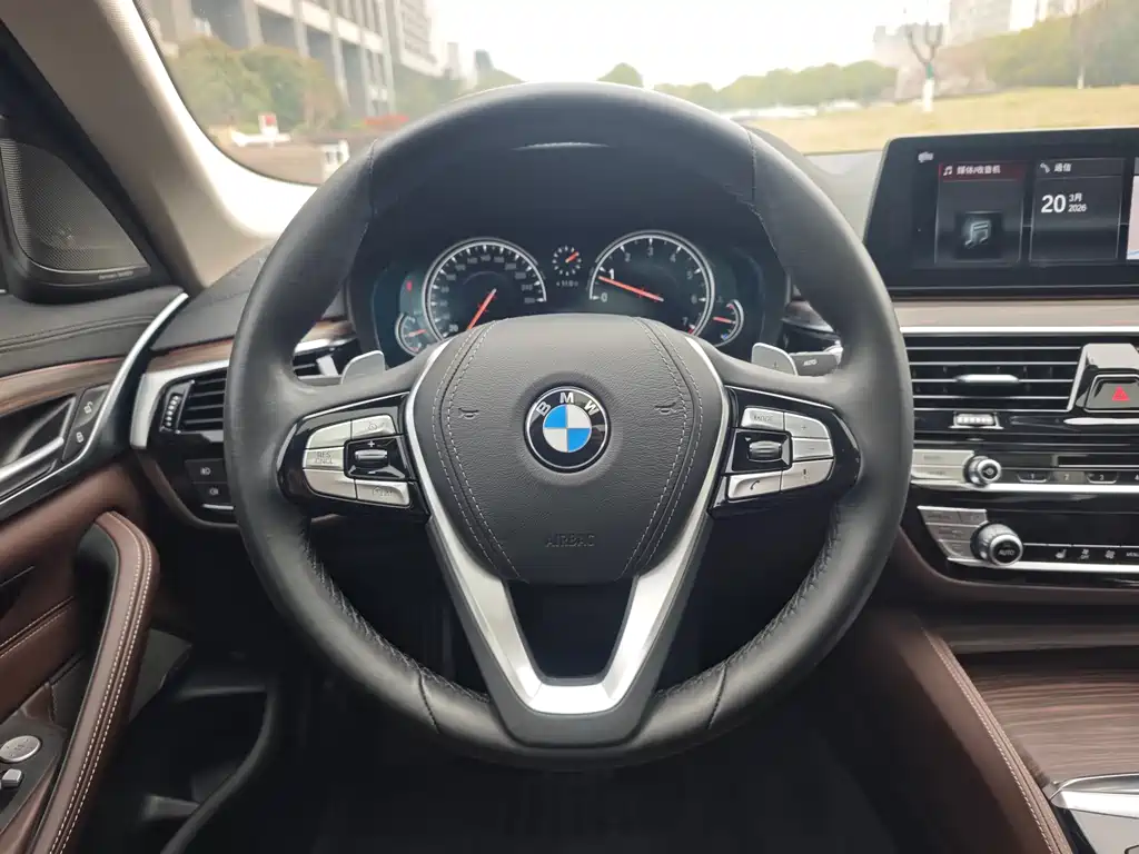 BMW 5 Series 2018 facelift 530Li leading model luxury package купить на сайте DeffCars