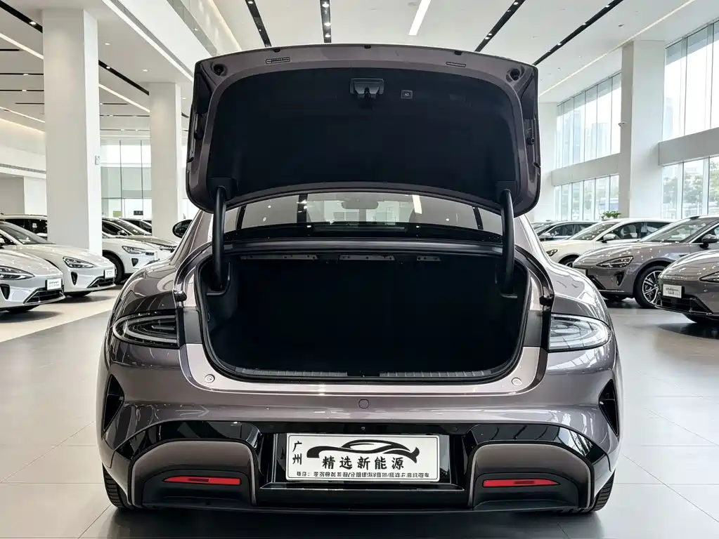 Xiaomi SU7 2024 rear-wheel drive long-range smart driving version купить на сайте DeffCars