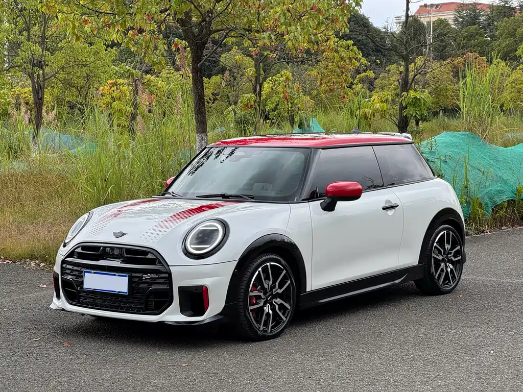 MINI JCW 2025 JOHN COOPER WORKS купить на сайте DeffCars