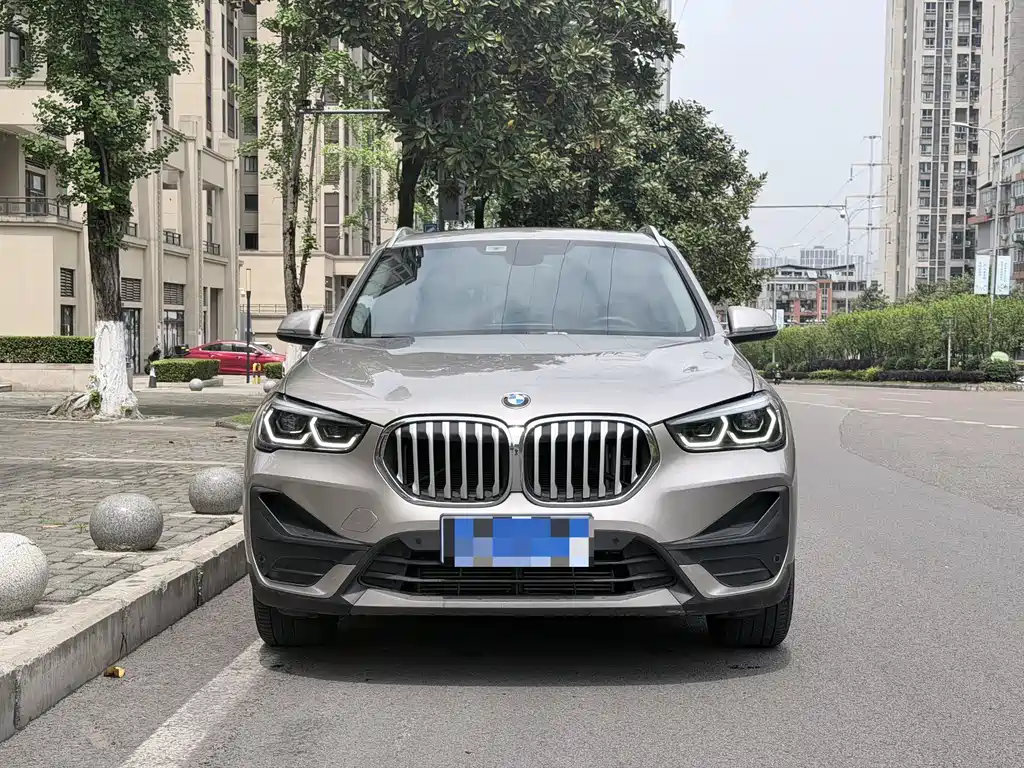 BMW X1 2022 sDrive25Li Leading Model купить на сайте DeffCars