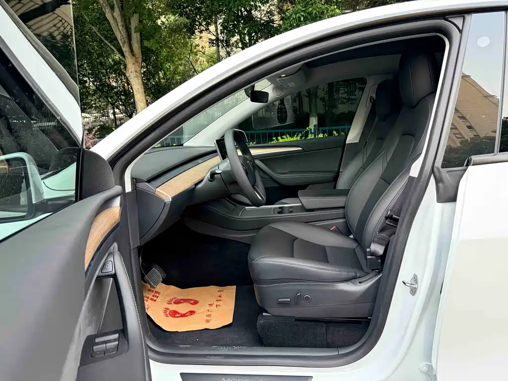 Model Y 2021 long-range all-wheel drive version 3D7 купить на сайте DeffCars