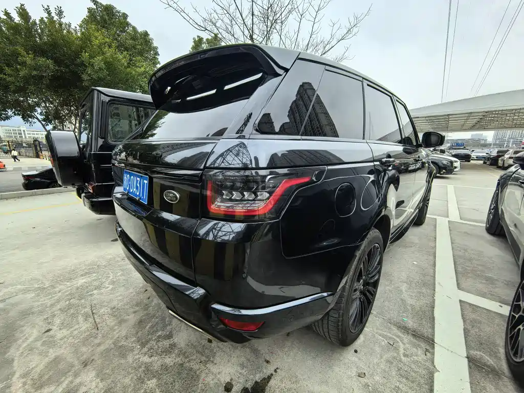 Range Rover Sport 2021 3.0 L6 Black Edition купить на сайте DeffCars