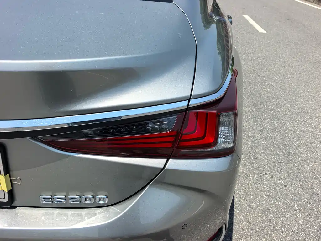 Lexus ES 2018 200 Excellence Edition National V купить на сайте DeffCars