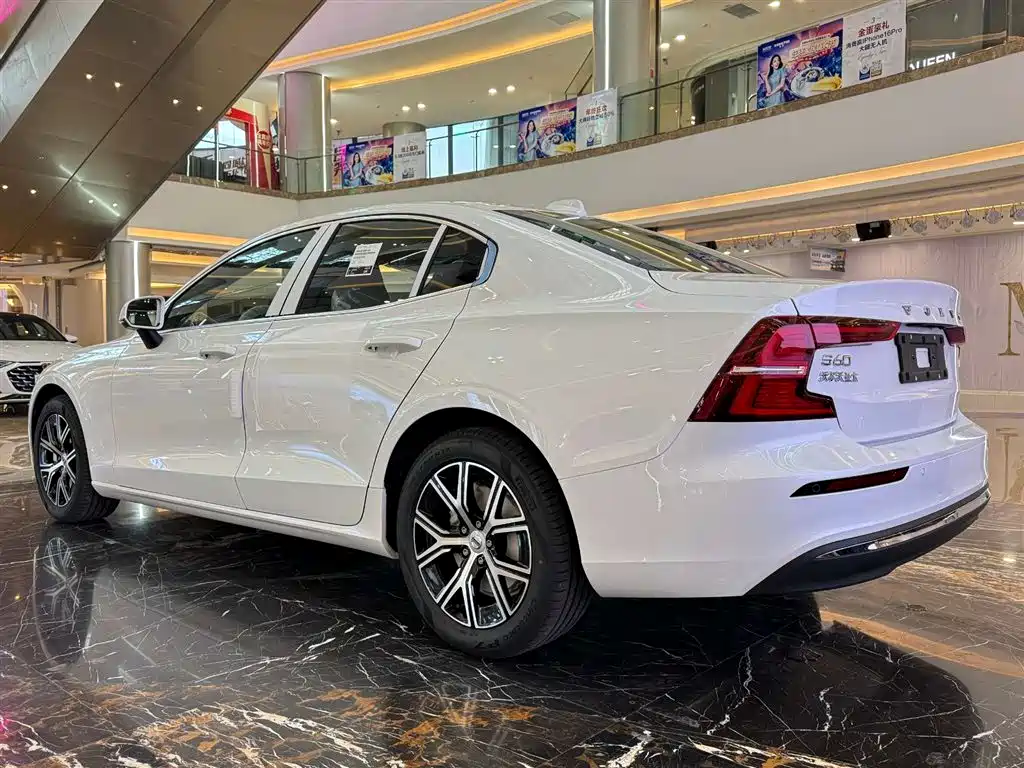 Volvo S60 2026 B4 Zhiyi Luxury Edition купить на сайте DeffCars