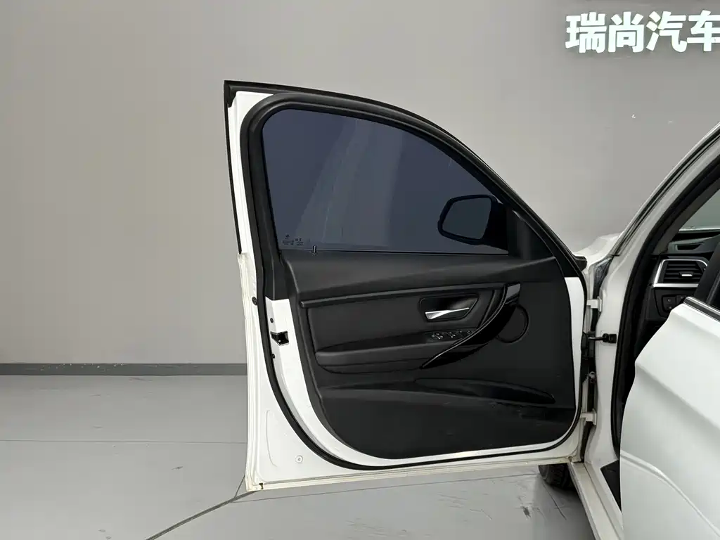 BMW 3 Series 2017 318Li Fashion Model купить на сайте DeffCars