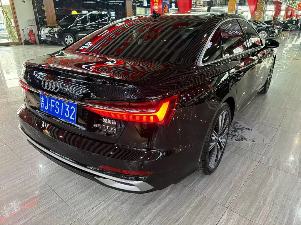 Audi A6L 2024 45 TFSI Premium Dynamic Model купить на сайте DeffCars