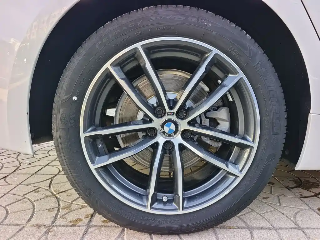 BMW 5 Series 2022 525Li M Sports Package купить на сайте DeffCars