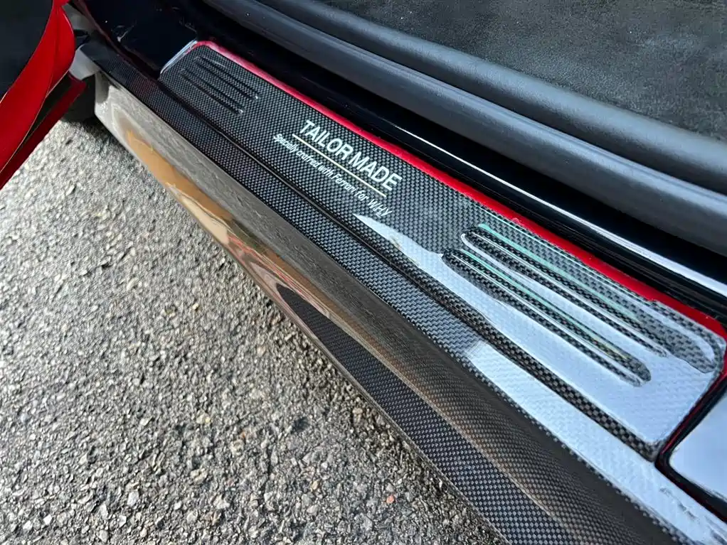 SF90 2020 3.9T V8 Stradale купить на сайте DeffCars