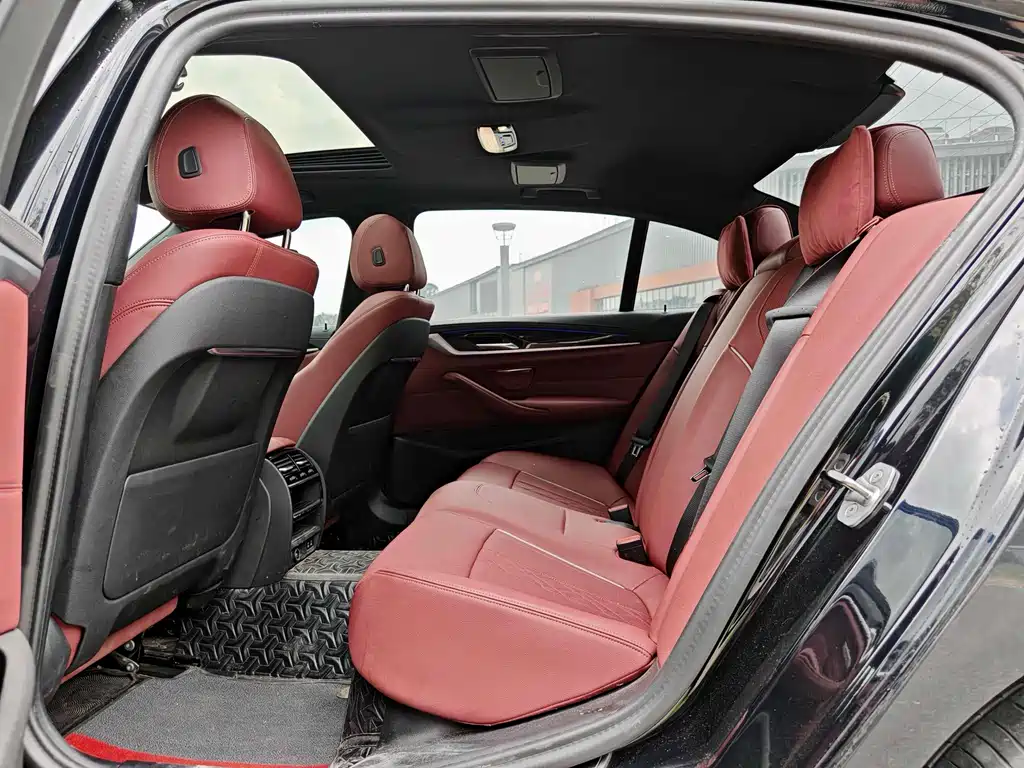 BMW 5 Series 2022 facelift 525Li M Sports Package купить на сайте DeffCars