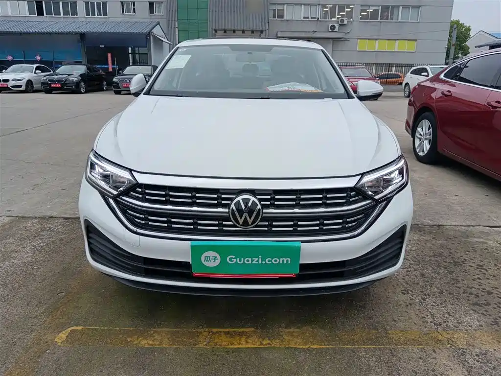 Sagitar 2025 facelift 200TSI DSG flyover version купить на сайте DeffCars