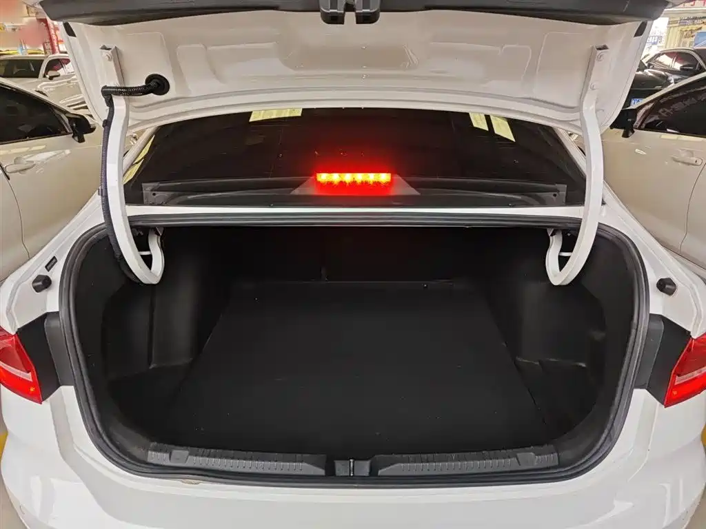 Lavida 2019 280TSI DSG Comfort Edition National VI купить на сайте DeffCars