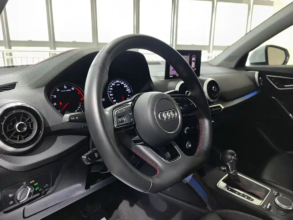 Audi Q2L 2022 35 TFSI aggressive and dynamic model купить на сайте DeffCars