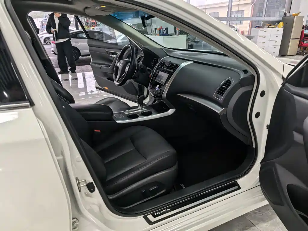 Teana 2016 2.5L XL Comfort Edition купить на сайте DeffCars