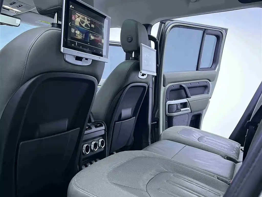 Land Rover Defender 2020 110 P400 HSE купить на сайте DeffCars