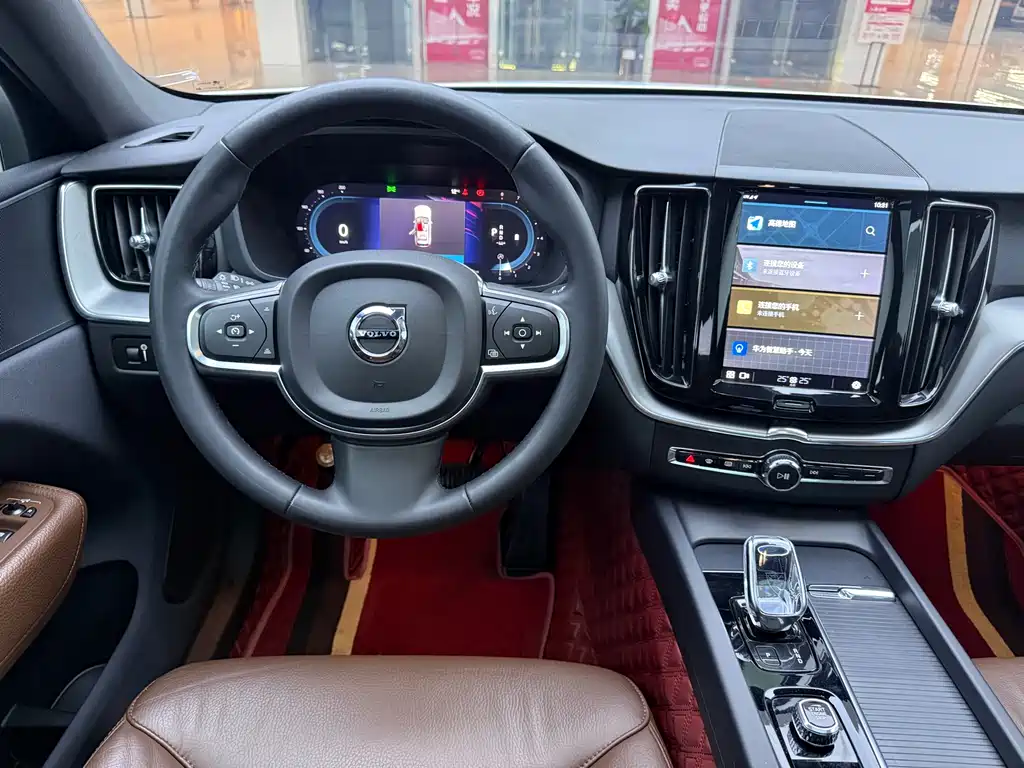 Volvo XC60 2022 B5 four-wheel drive Zhiyi Luxury Edition купить на сайте DeffCars