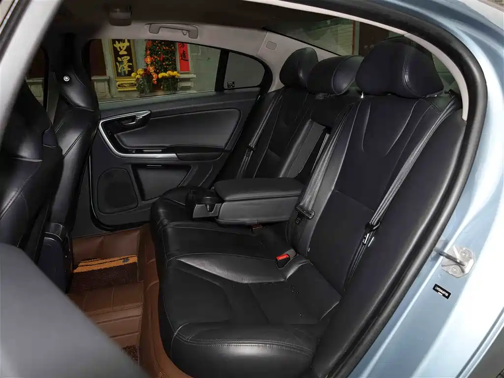 Volvo S60 2018 S60L T3 Smart Edition купить на сайте DeffCars