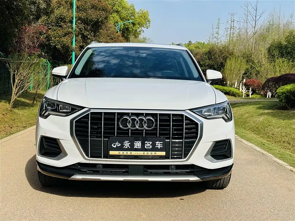 Audi Q3 2021 35 TFSI Enterprising and Elegant Model купить на сайте DeffCars