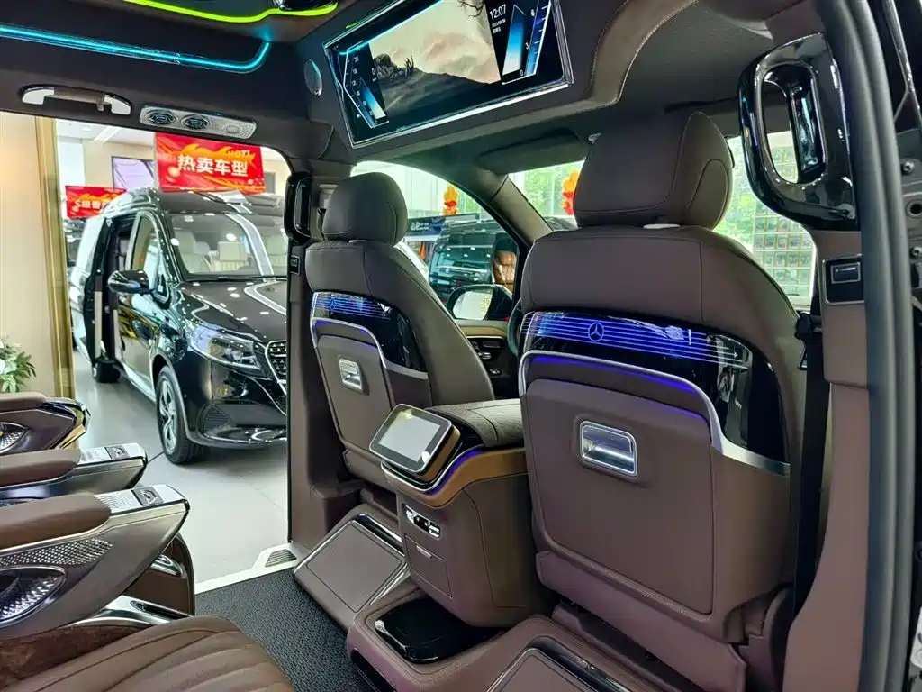 Vito 2024 2.0T Business Edition 7 seats купить на сайте DeffCars