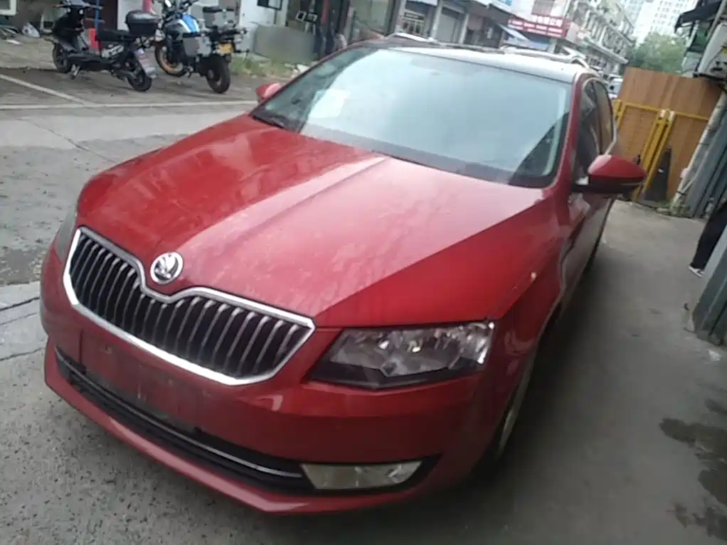 Octavia 2015 1.6L automatic Yijun version купить на сайте DeffCars