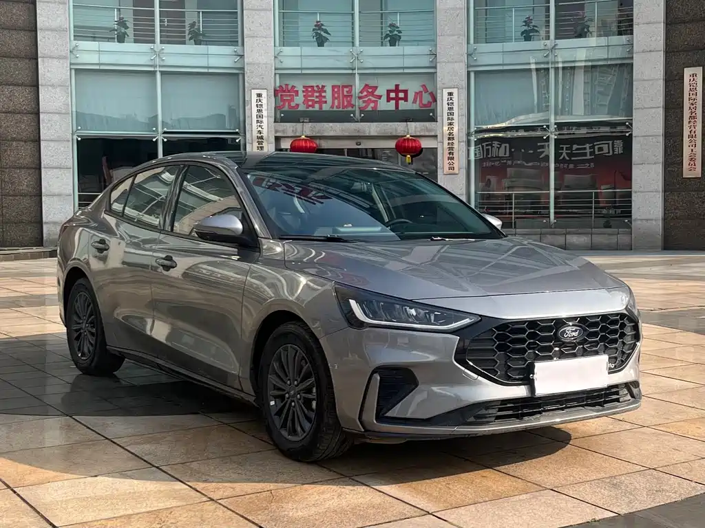 Focus 2022 sedan EcoBoost 180 automatic racing version купить на сайте DeffCars