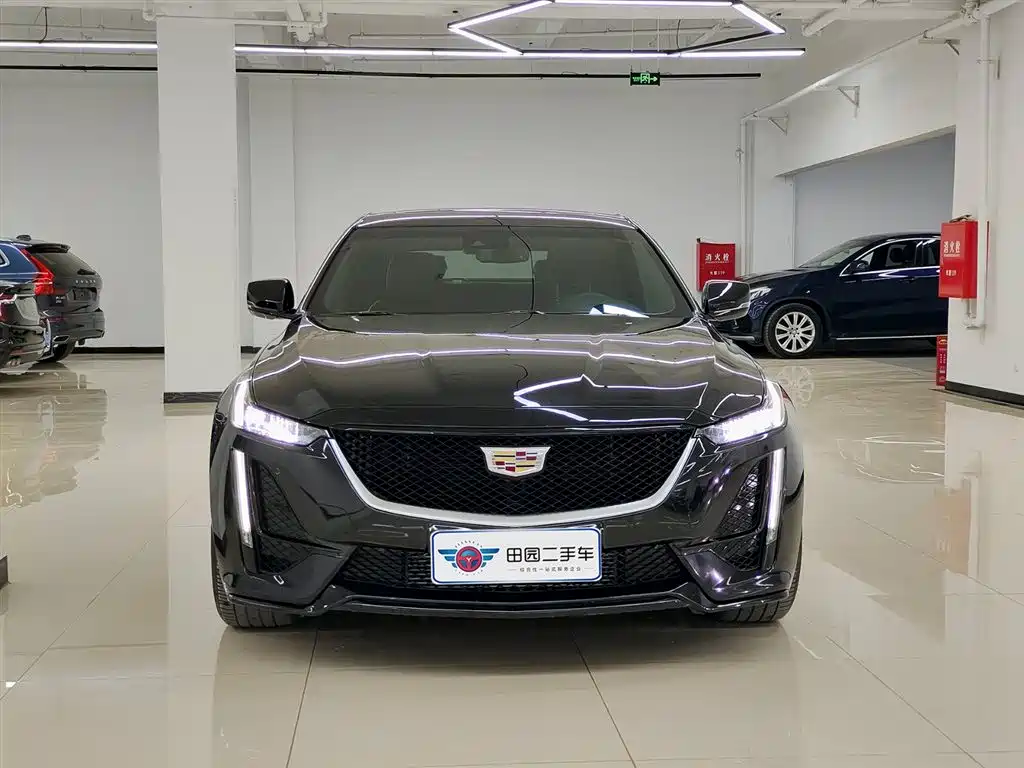 Cadillac CT5 2023 28T Premium Model купить на сайте DeffCars