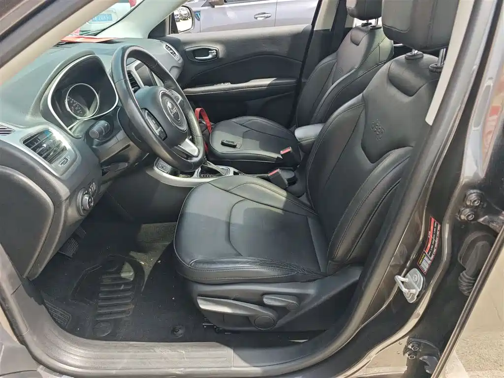 Compass 2017 200T Automatic Home Edition купить на сайте DeffCars