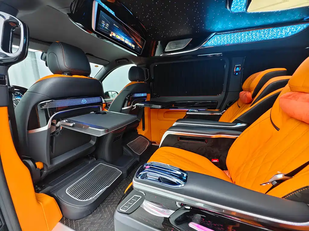 Vito 2024 2.0T Business Edition 7 seats купить на сайте DeffCars