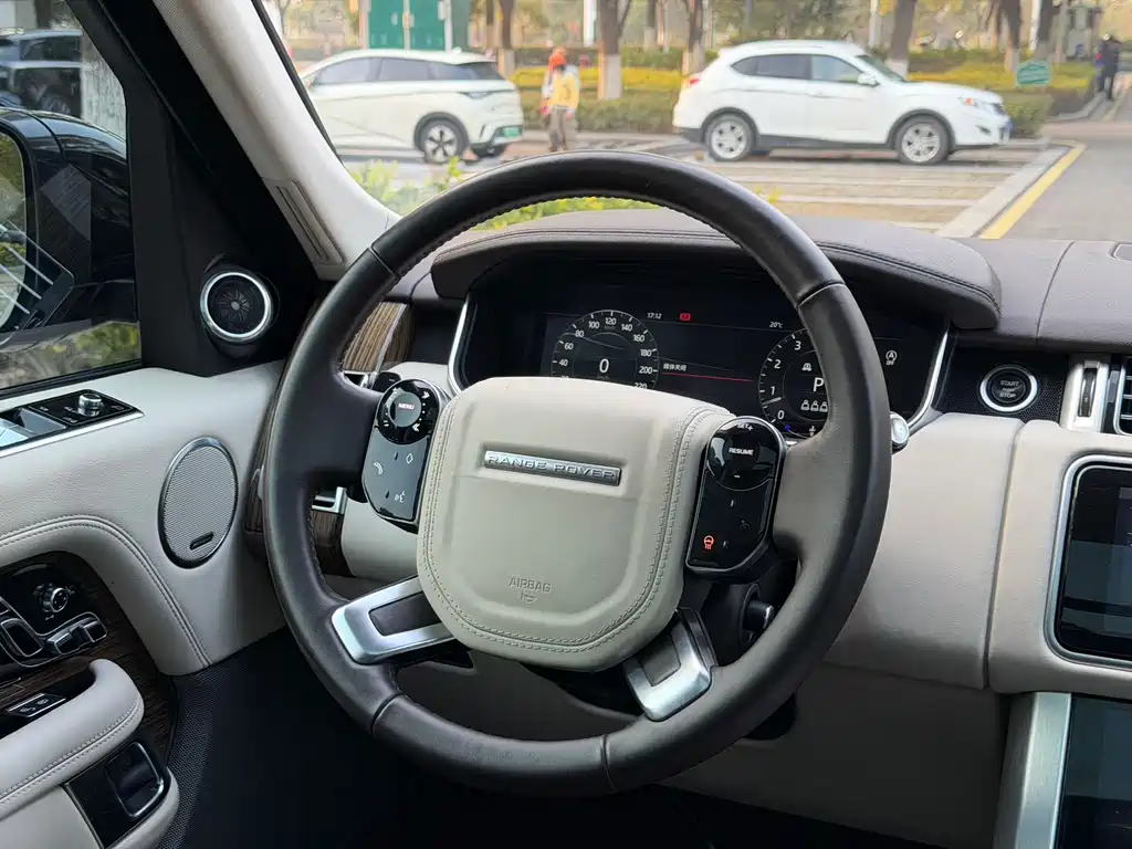 Range Rover 2020 3.0 L6 Legend Extended Edition купить на сайте DeffCars