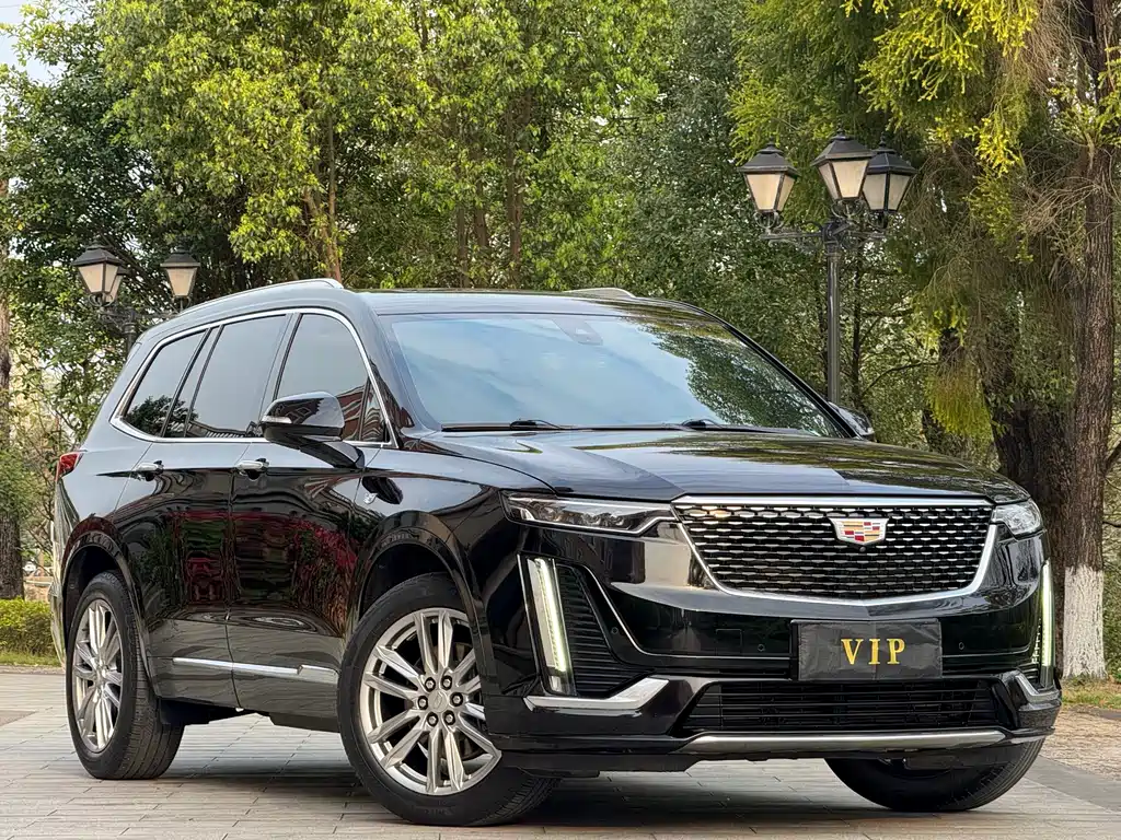Cadillac XT6 2022 2.0T six-seat two-wheel drive luxury model купить на сайте DeffCars
