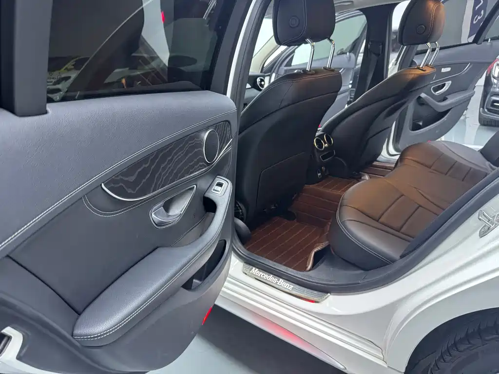 Mercedes-Benz C-Class 2020 C 260 L Sports Edition купить на сайте DeffCars