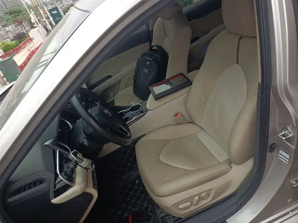 Camry 2019 facelift 2.5G Deluxe Edition купить на сайте DeffCars