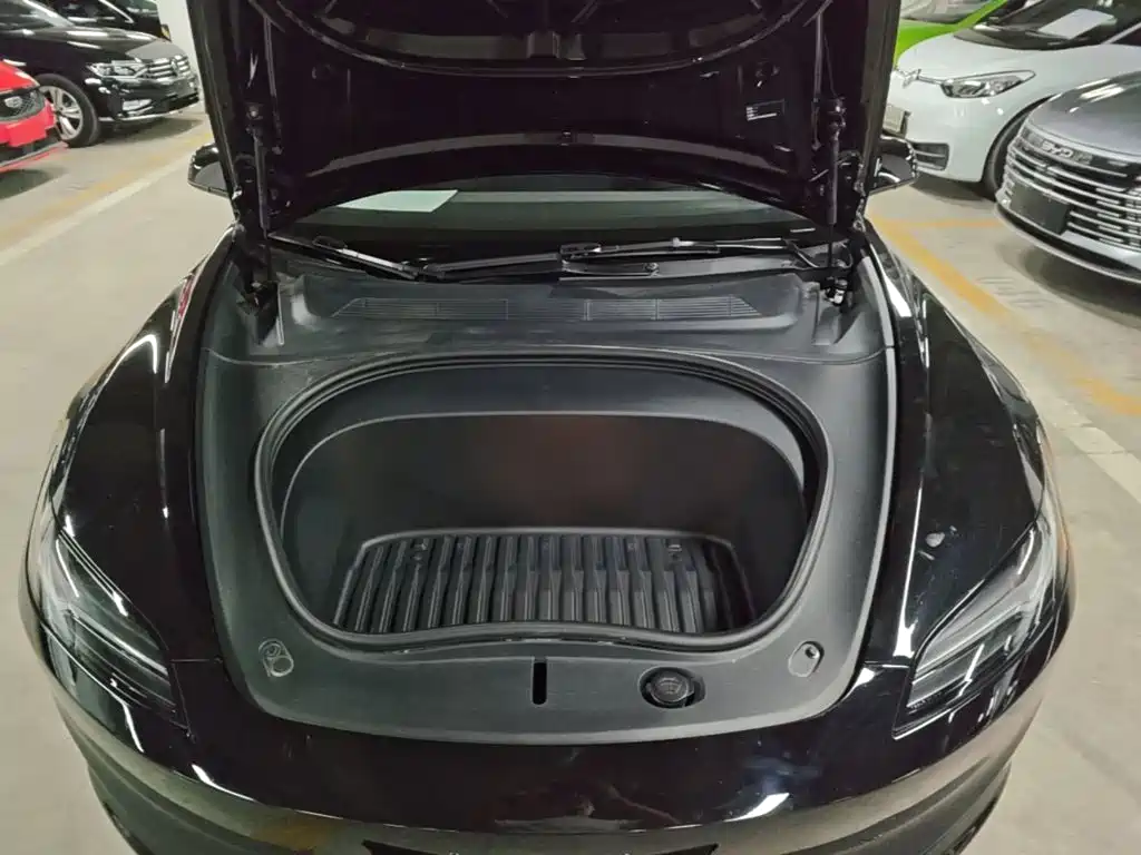 Model 3 2023 rear-wheel drive version купить на сайте DeffCars
