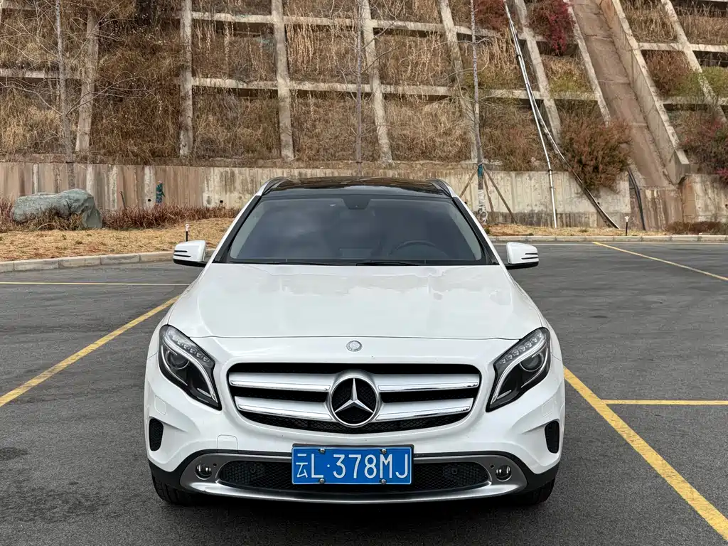 Mercedes-Benz GLA 2016 GLA 200 Fashion Model купить на сайте DeffCars