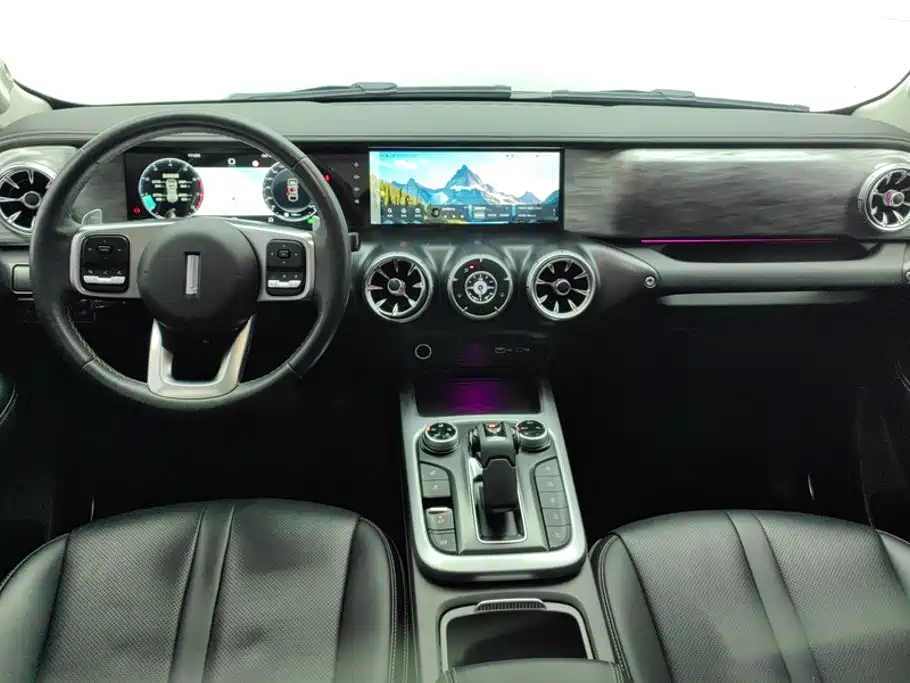 Tank 300 2021 Cross Country 2.0T Conqueror купить на сайте DeffCars