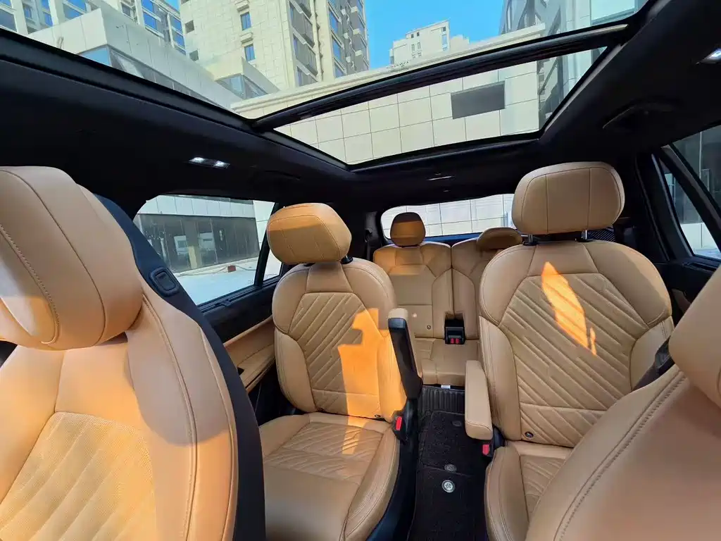 Lynk & Co 09 EM-P 2021 2.0T PHEV Halo six seats купить на сайте DeffCars