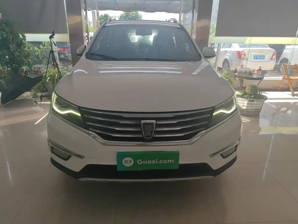 Roewe RX5 2019 20t 2WD Manual 4G Interconnect Platinum Edition купить на сайте DeffCars